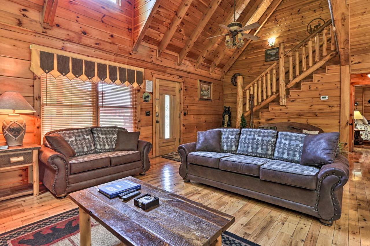 Pigeon Forge Getaway With Covered Patio And Hot Tub! Buitenkant foto