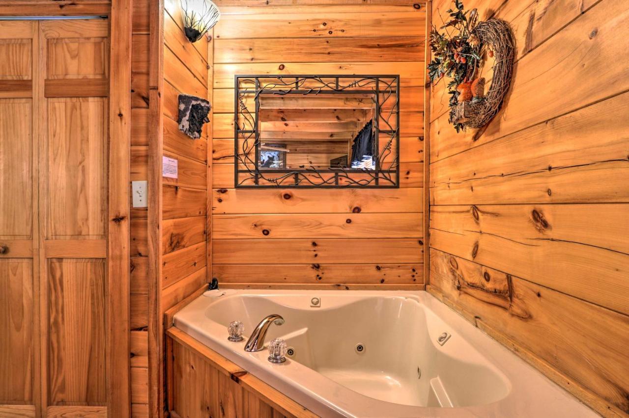 Pigeon Forge Getaway With Covered Patio And Hot Tub! Buitenkant foto