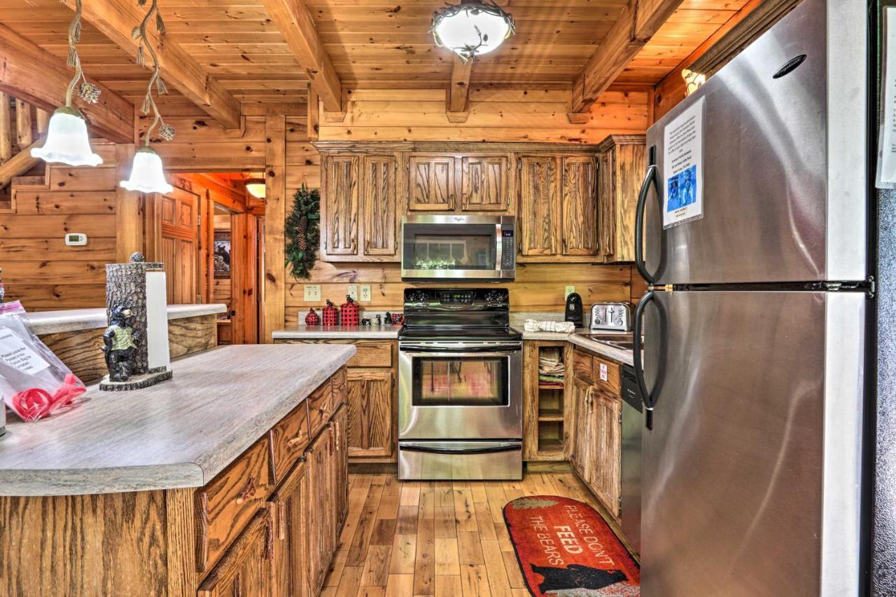 Pigeon Forge Getaway With Covered Patio And Hot Tub! Buitenkant foto