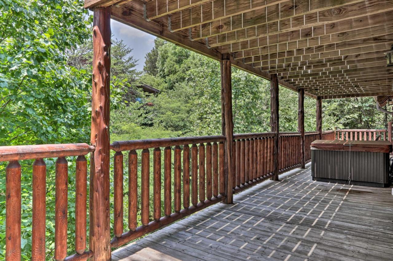 Pigeon Forge Getaway With Covered Patio And Hot Tub! Buitenkant foto